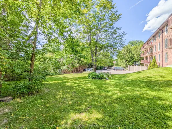 38 Monck Rd #101, Bracebridge, ON P1L 1P4