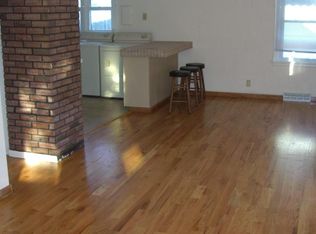 420 Shoreland Rd #HOUSE, Machesney Park, IL 61115