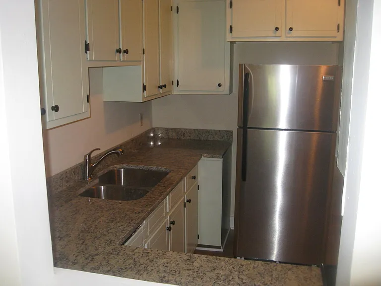 133 Line St #A — Photo 10