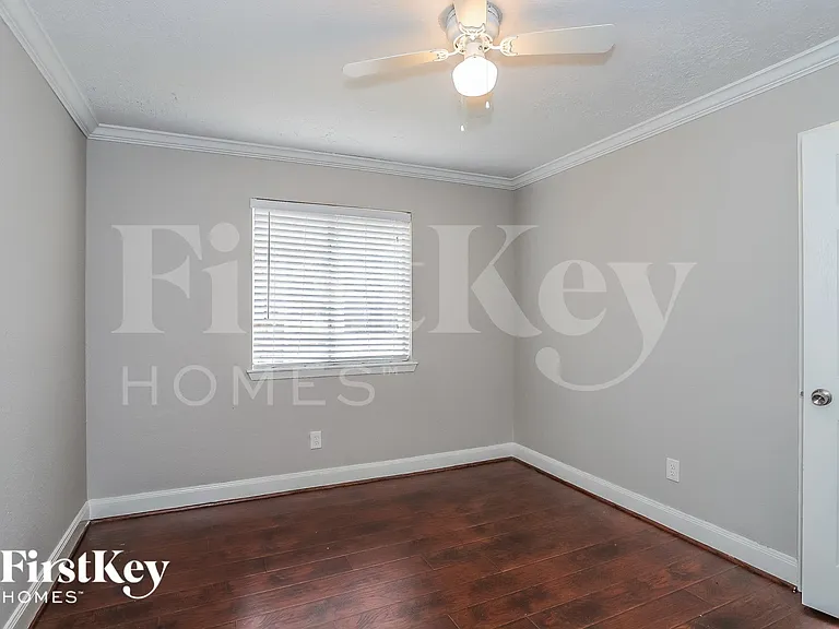 2922 Laurelridge Dr — Photo 12