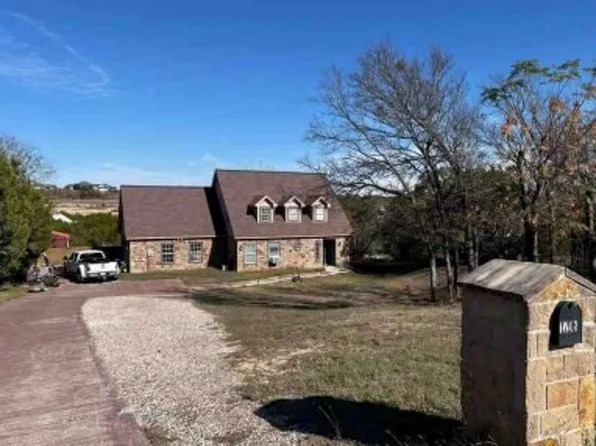 1708 Texas Dr, Glen Rose, TX 76043