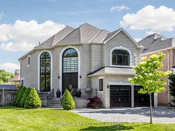 315 N Lake Rd, Richmond Hill, ON L4E 3A2