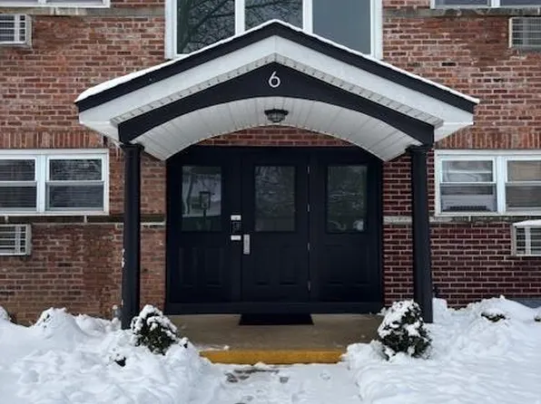 6 Ivy #3 B, Farmingdale, NY 11735