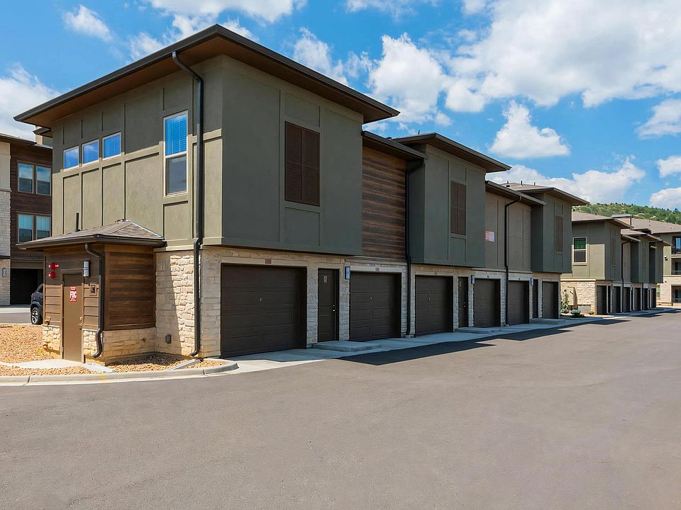 Modern Townhome-Style Living at Westerly Apartments with Attached Garages