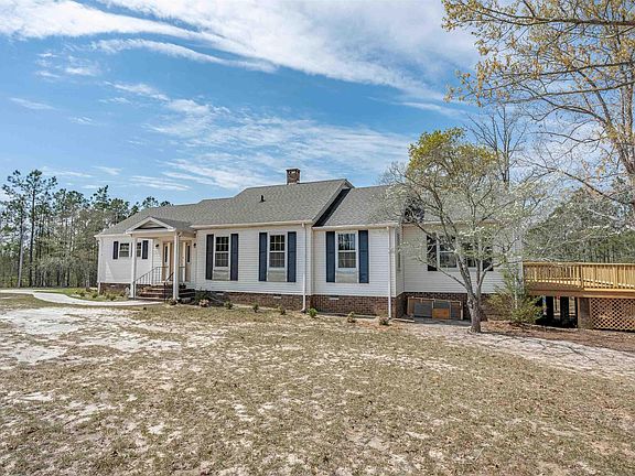 3rd image of 932 Toms Creek Rd