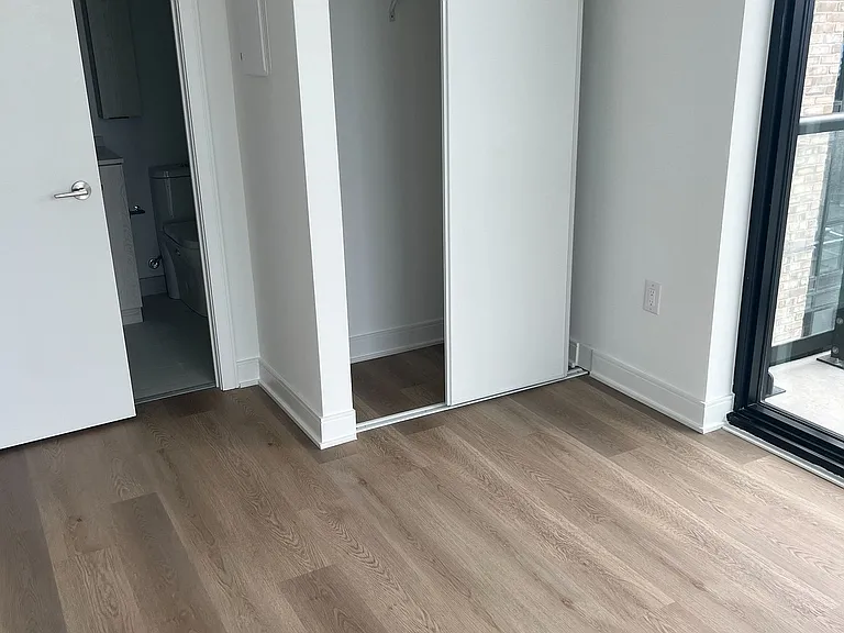 86 Dundas St E #1516 — Photo 12