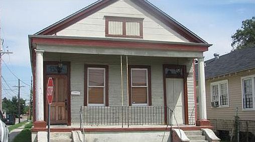 1st image of 837 Tupelo St