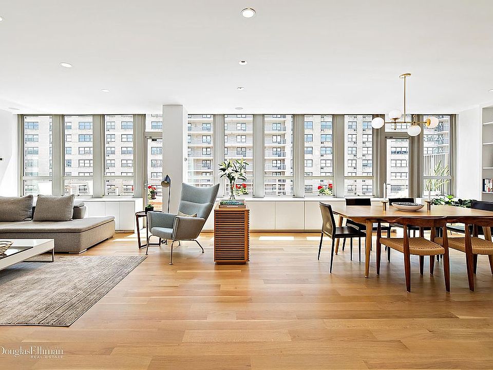 1st image of 315 W 70th St APT Pha