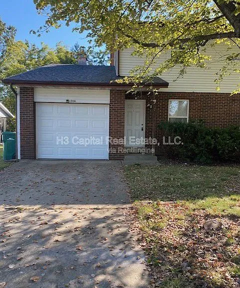 108 Sunnyside St #A — Photo 1