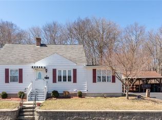 14 Gilles St, Coventry, RI 02816