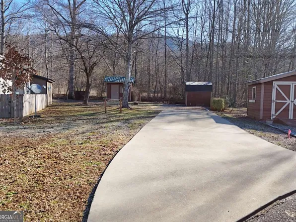 142 Bear Bnd, Blairsville, GA 30512