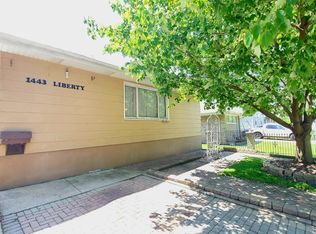 1443 Liberty St, Aurora, IL 60505