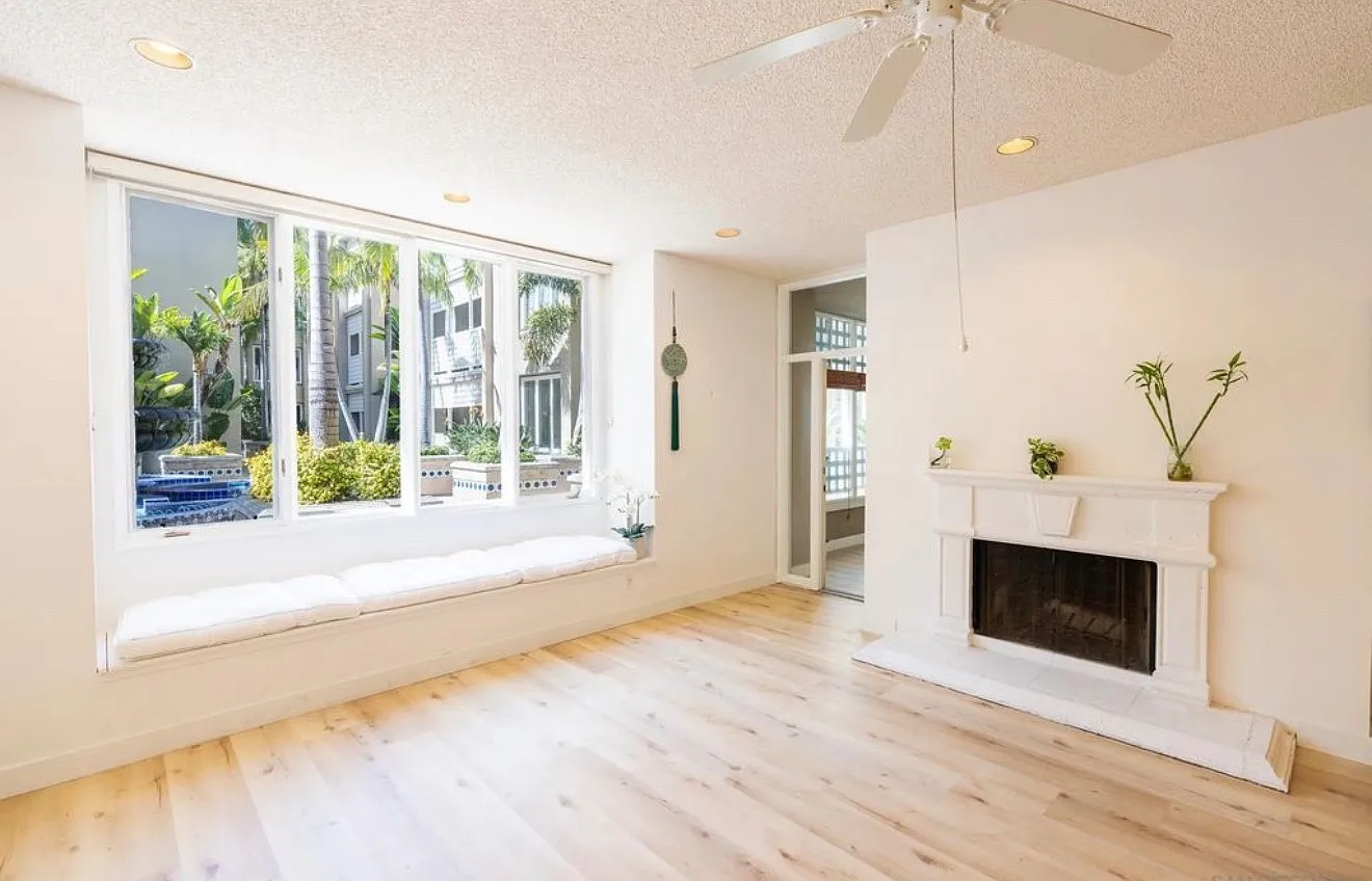 1 bed, 917 sqft, $3,500 — Photo 2