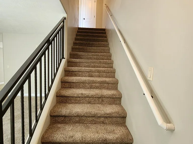 370 W 1425 N #17 — Photo 25