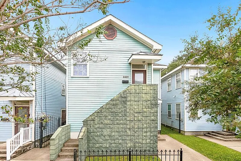 2431 Conti St