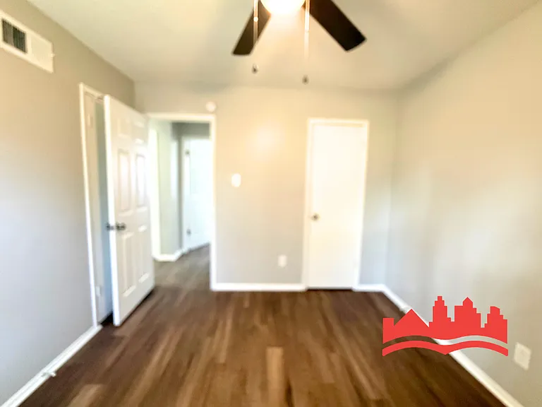 5286 Broken Oak Dr — Photo 11