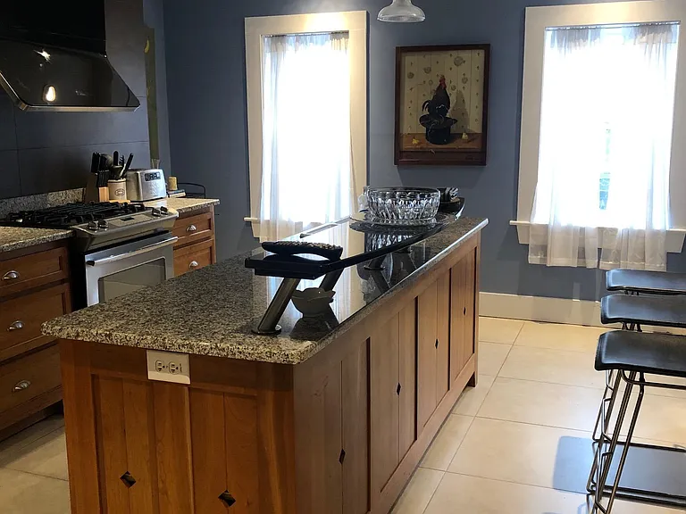 480 Middle St — Photo 15