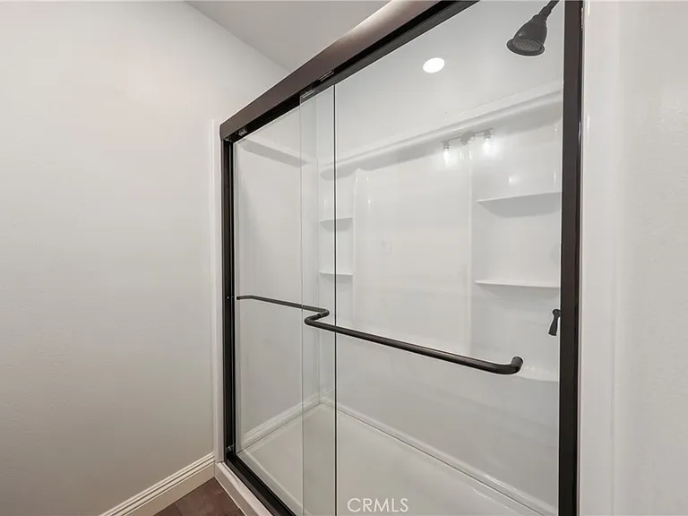 1624 Cordova Ave — Photo 14