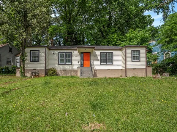 2747 Miles Cir, East Pt, GA 30344