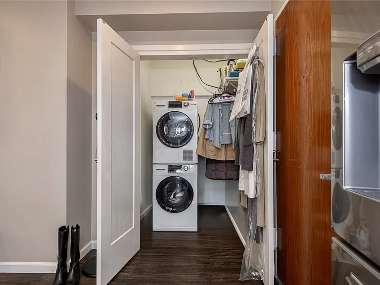 320 Fort Duquesne Blvd #19L — Photo 20