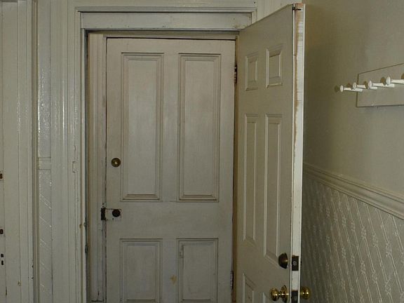 Vestibule and Entry hall