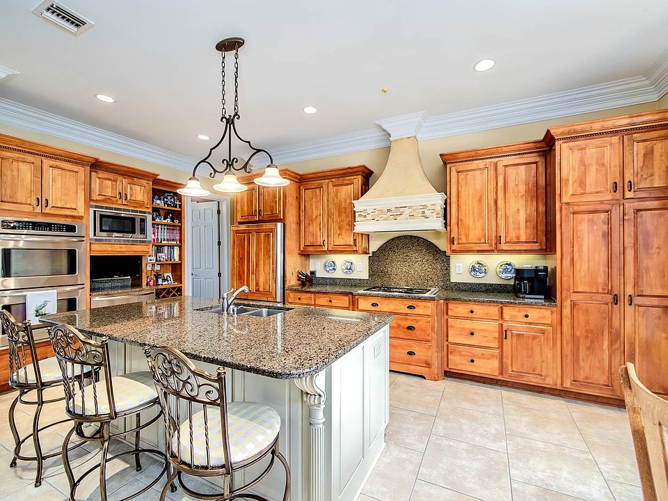 368 Tulip Dr, Houma, LA 70360 | MLS #2026003517 | Zillow