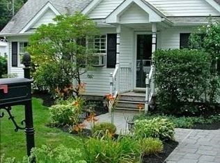 4 Corona Rd, Sound Beach, NY 11789