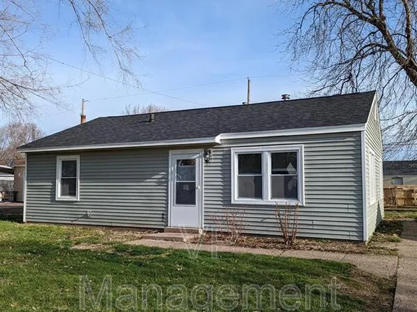 2902 W 70th St, Davenport, IA 52806