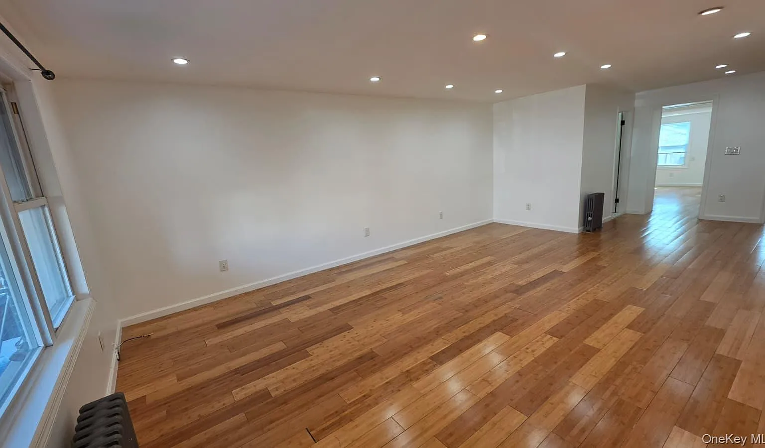 2 bed, 1.0 bath, 700 sqft, $3,000 — Photo 1