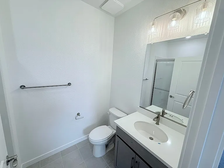338 E Beatrice Ave — Photo 5