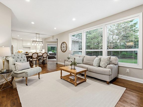 4th image of 6808 Cambridge Rd