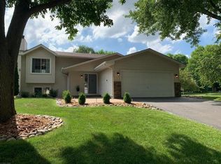 9199 Shenandoah Ln N, Maple Grove, MN 55369