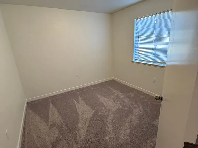 1696 Hume Lake Ave — Photo 9