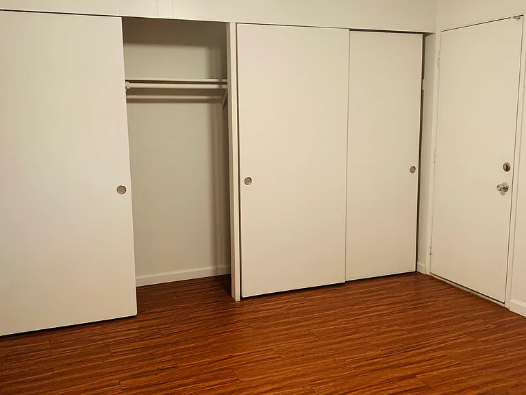 The Crossing Apartments — Photo 9