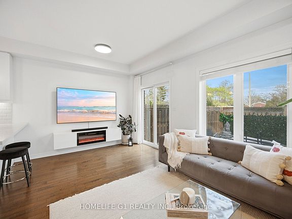 5th image of 21 Madonna Dr #26