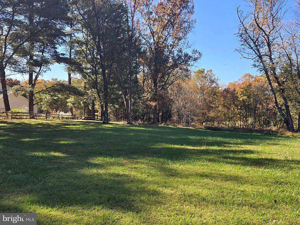 1st image of 15204 Water Oak Dr