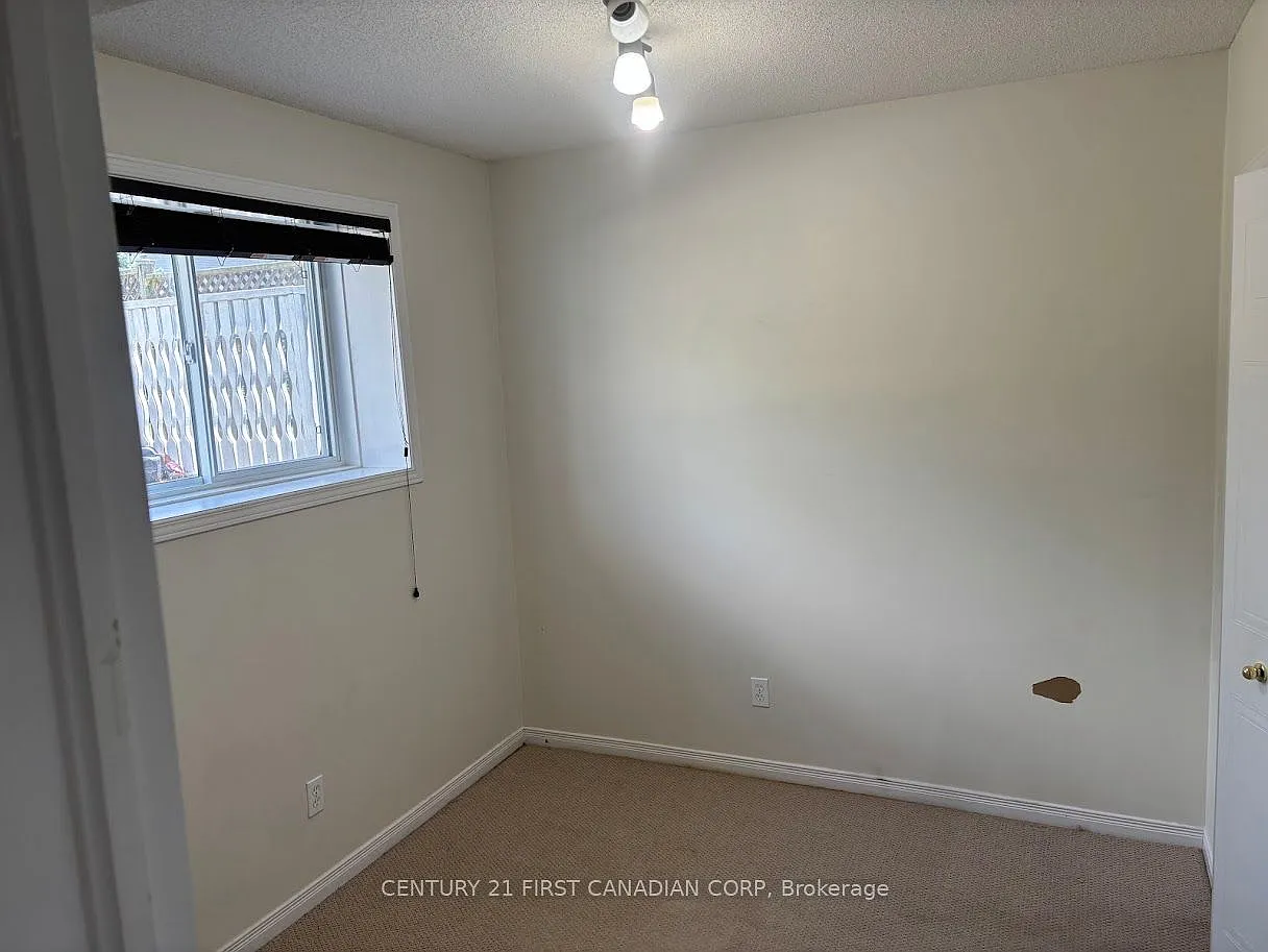 3 bed, $2,100 — Photo 3
