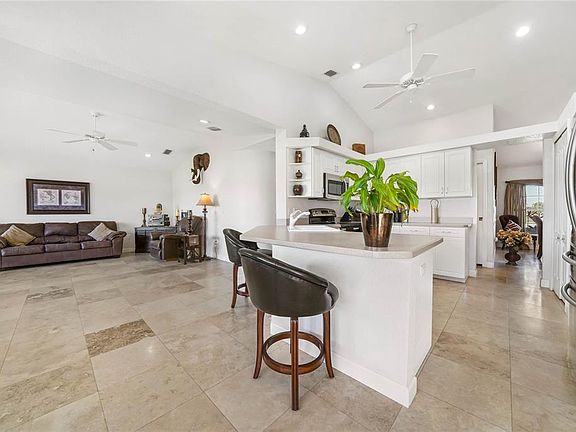 4th image of 17377 Ophir Ln