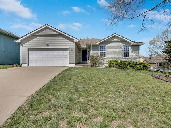 3601 NW Anchor Ct, Blue Springs, MO 64015