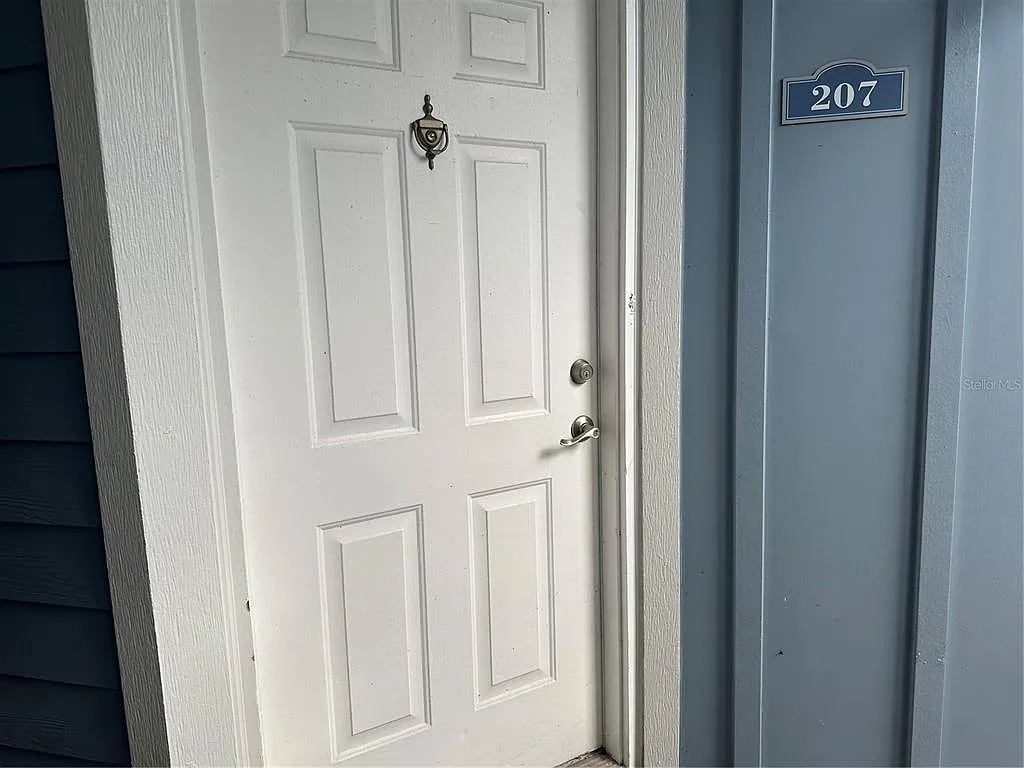 1 bed, 1.0 bath, 648 sqft, $1,450 — Photo 2