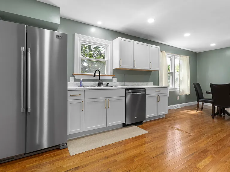 33 Concord Dr — Photo 3