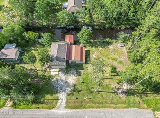 6079 4th St, Bay Saint Louis, MS 39520