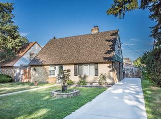 4329 Center Ave, Lyons, IL 60534