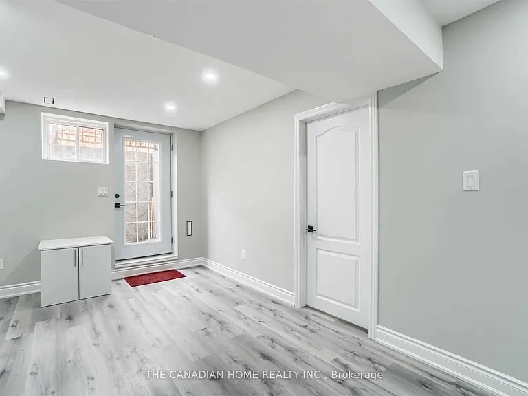 36 Enford Cres #BSMNT — Photo 8
