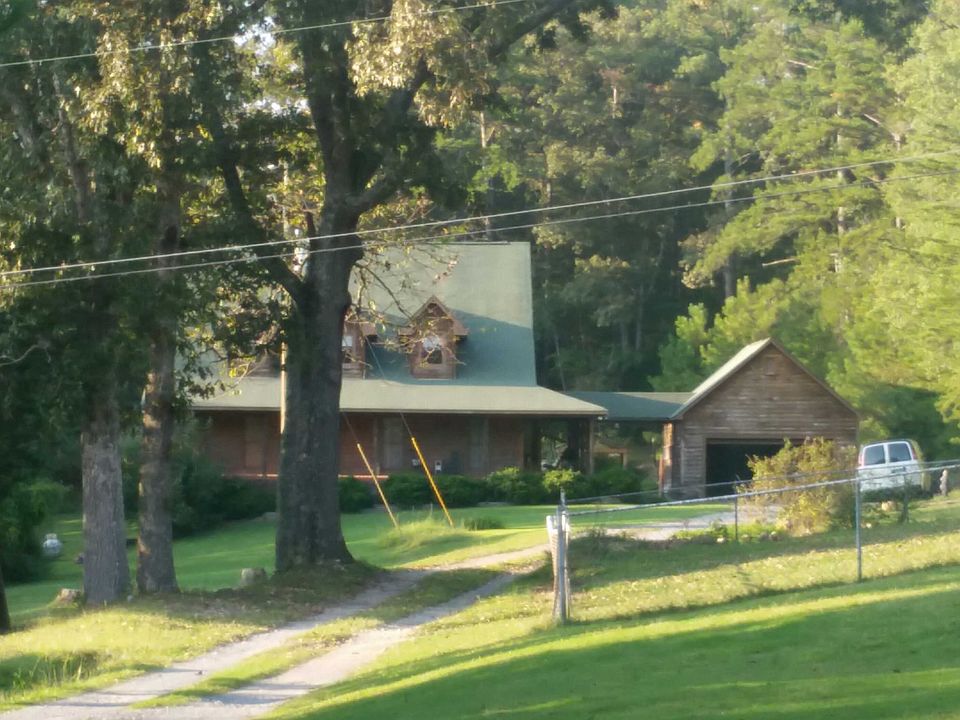 2nd image of 1390 Bellview Rd