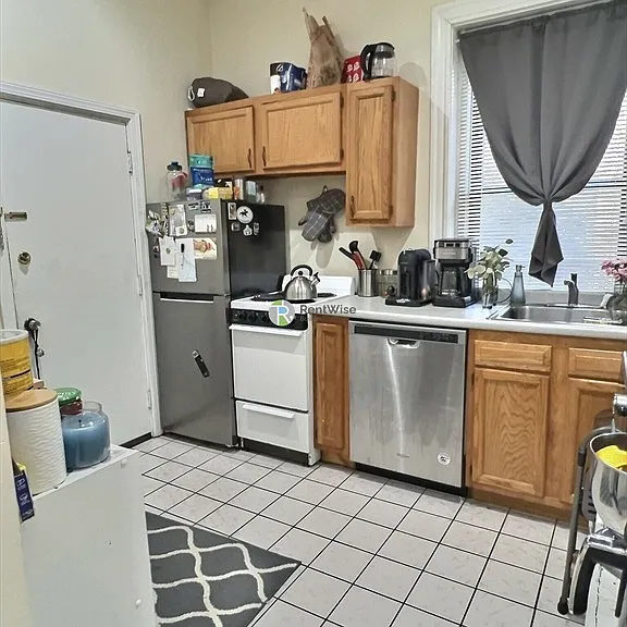 1476 Beacon St #14 — Photo 4