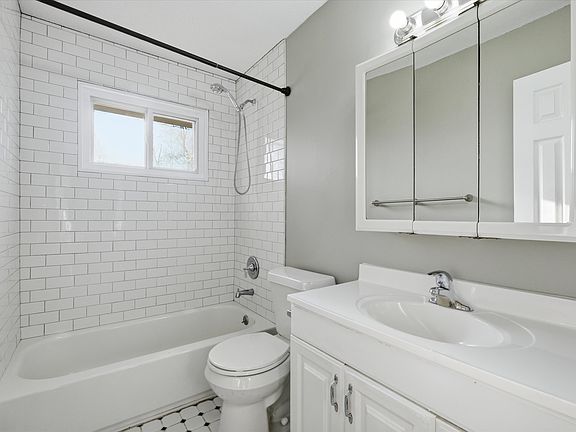 5th image of 4916 Crescent Ave