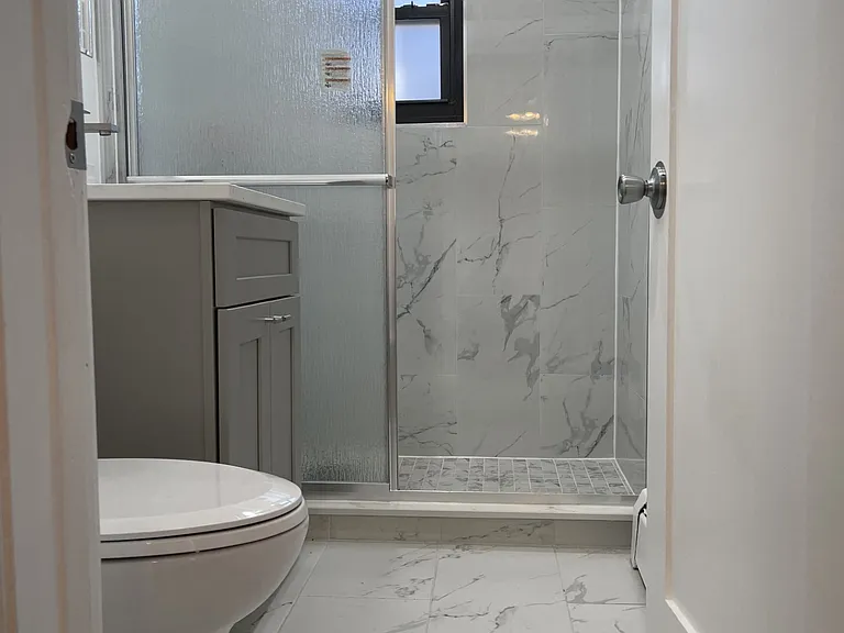 8638 Niles Center Rd #3A — Photo 2