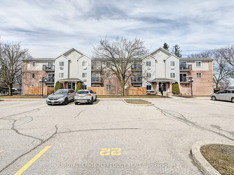 276 Eiwo Ct #307 — Photo 3