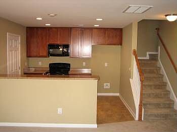 5th image of 2524 Stadium Dr
